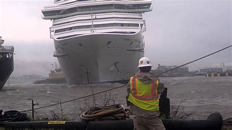 carnival cruise ship broke down
